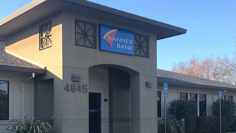 Banner Bank branch in Santa Rosa, California