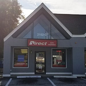 Front of Direct Auto store at 2102 Laurens Road, Greenville