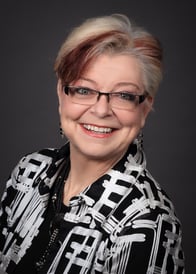 Photo of Julie Swelland