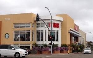 Vons Store Front Picture at 515 W Washington St in San Diego CA