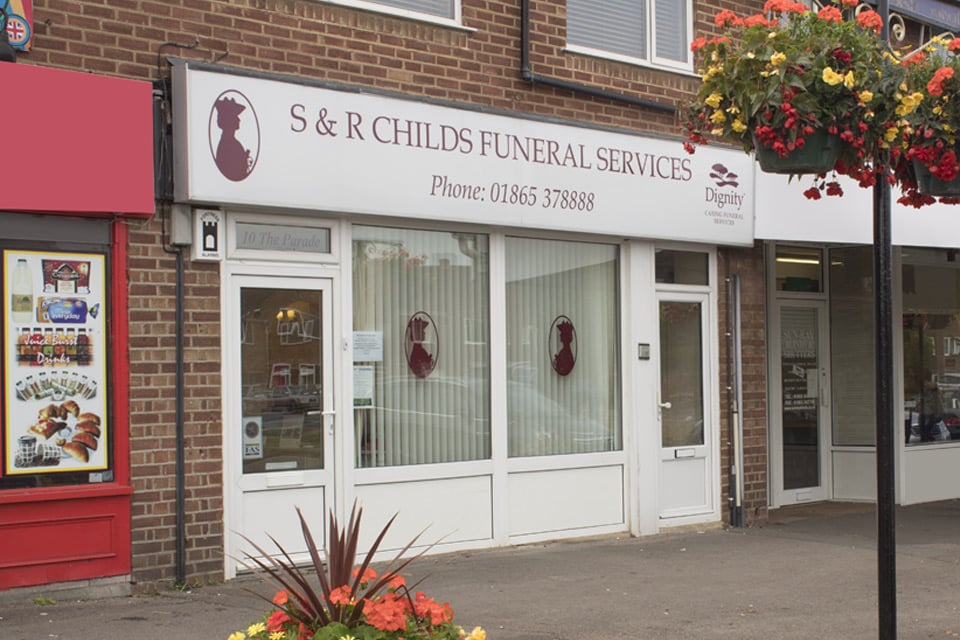 S. & R. Childs Funeral Directors in Kidlington, Oxfordshire.