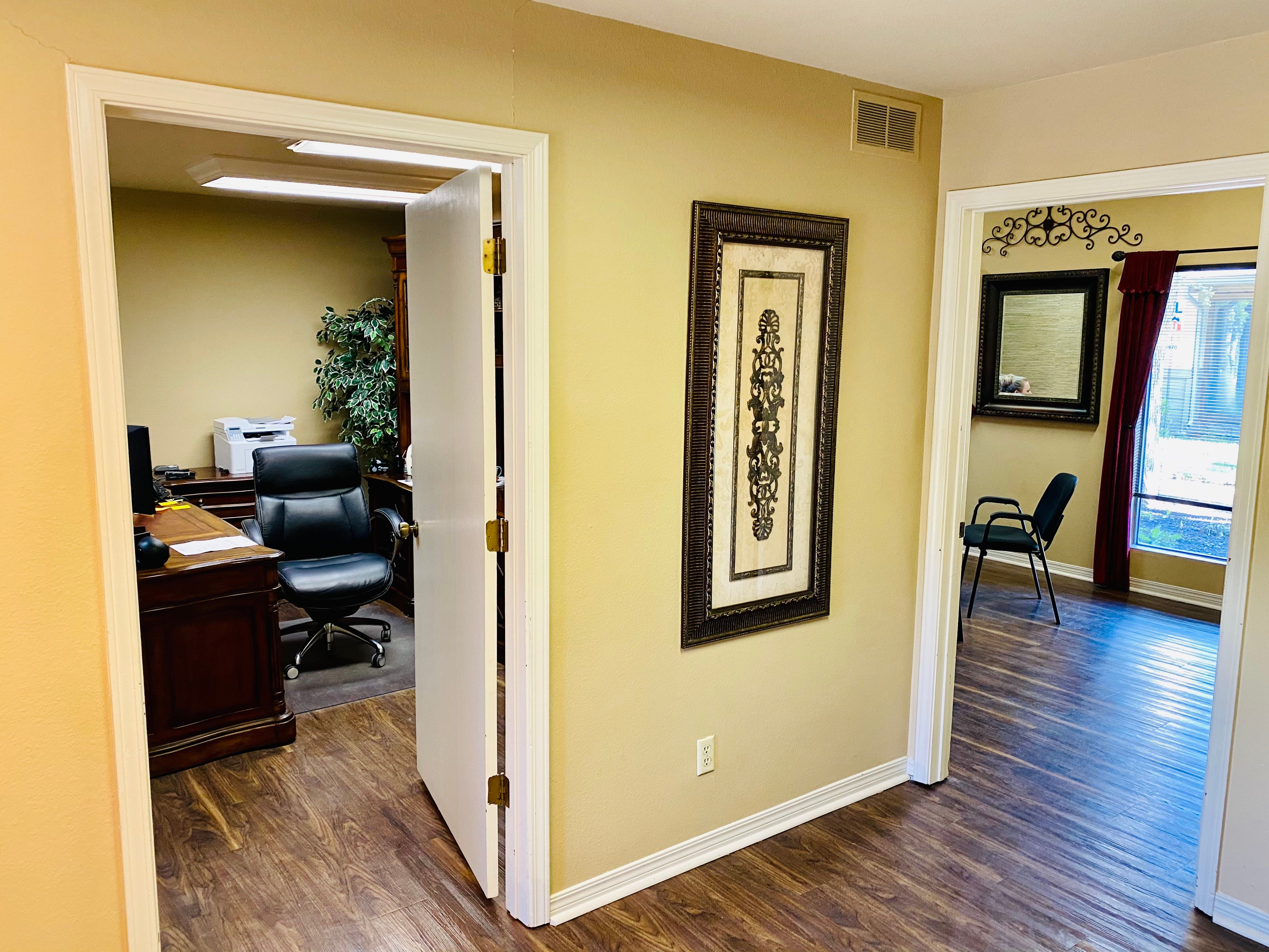 Photo gallery image