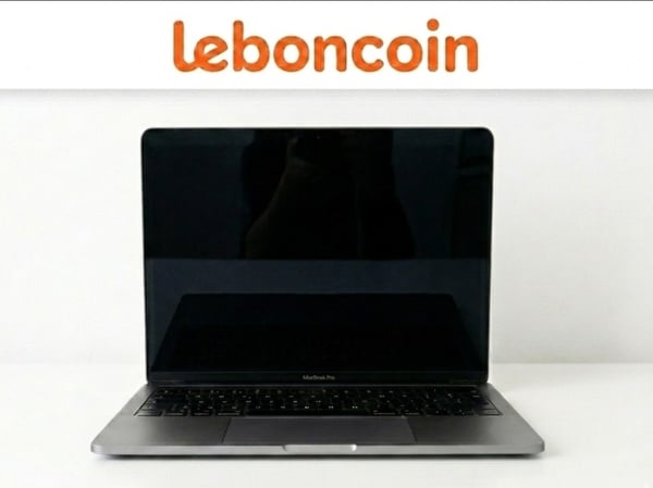 Ordinateur Apple MACBOOK Air 15' M4 CPU10 GPU10 16Go 256Go Minuit