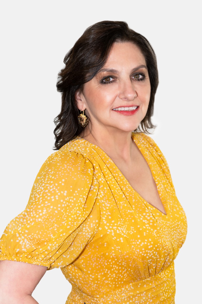 Photo of Angela Smith