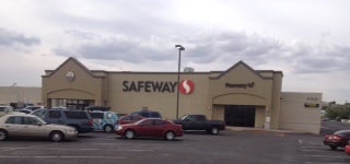 Safeway Store Front Picture at 702 W Hopi Dr in Holbrook AZ