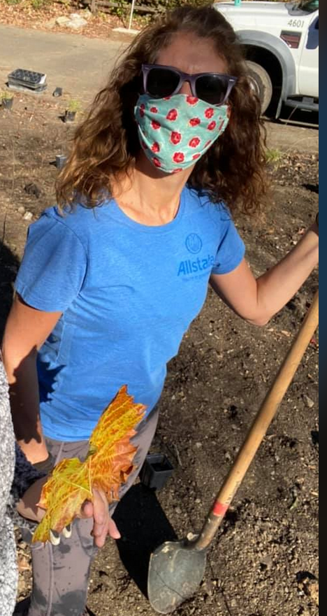 Taylor and Christine were thankful for a sunny day when volunteering to help plant 300 trees at Bon Air Park in Arlington.