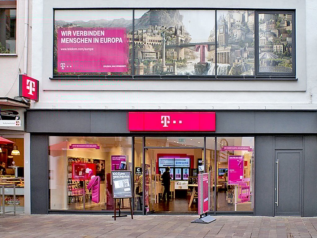 Store photo