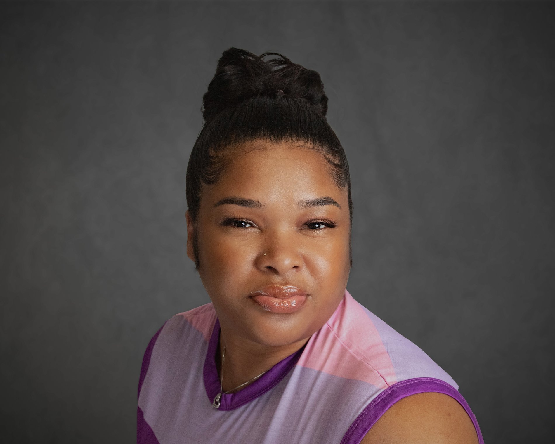Agent Kristin Echols profile photo in front of a gray background