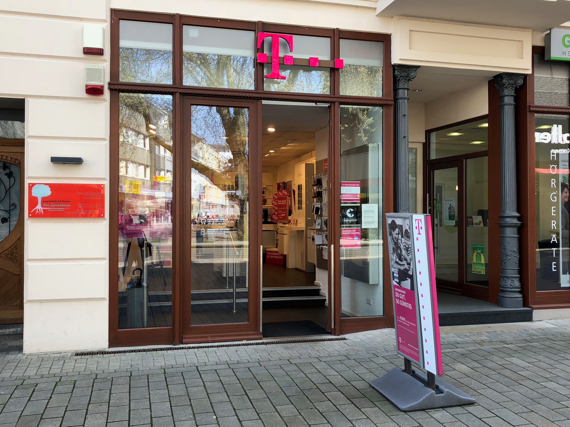 Store photo