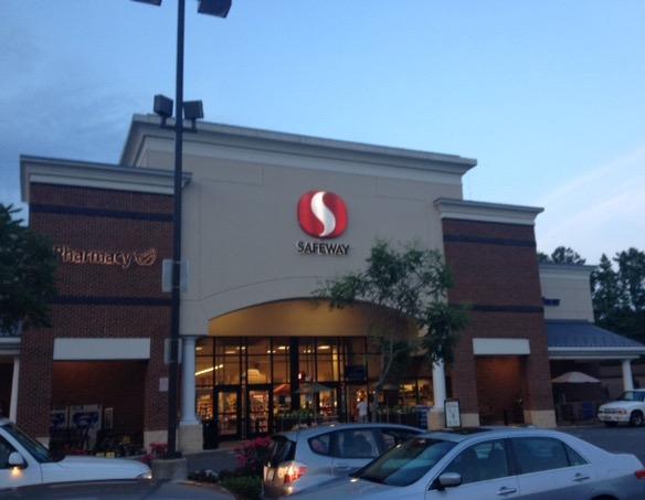 Safeway Store Front Picture at 52 W Central Ave in Edgewater MD