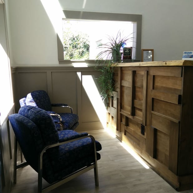 Photo gallery image