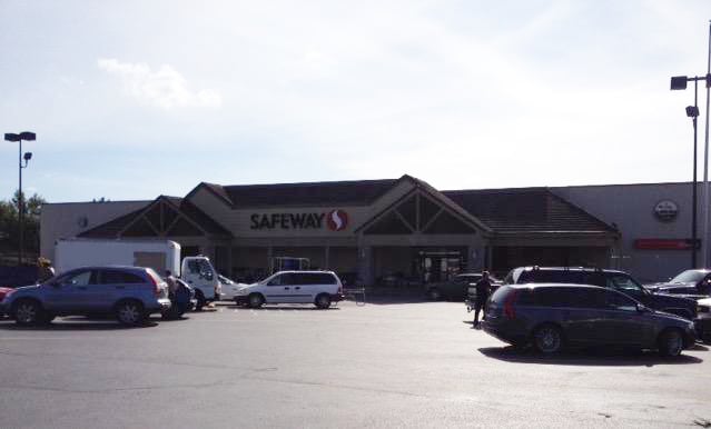 Safeway Store Front Photo at 301 Westfield St in Silverton OR