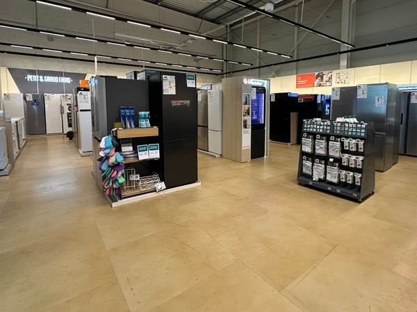 Espace réfrigérateur magasin Boulanger Saint Etienne Villars