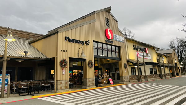 Safeway Store Front Picture at 14020 Main St NE in Duvall WA