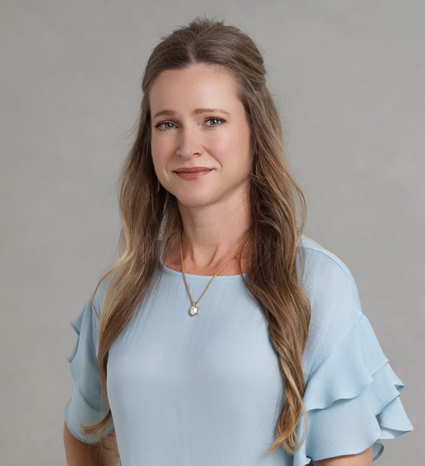 Laurianne Gray Lipari, Agent