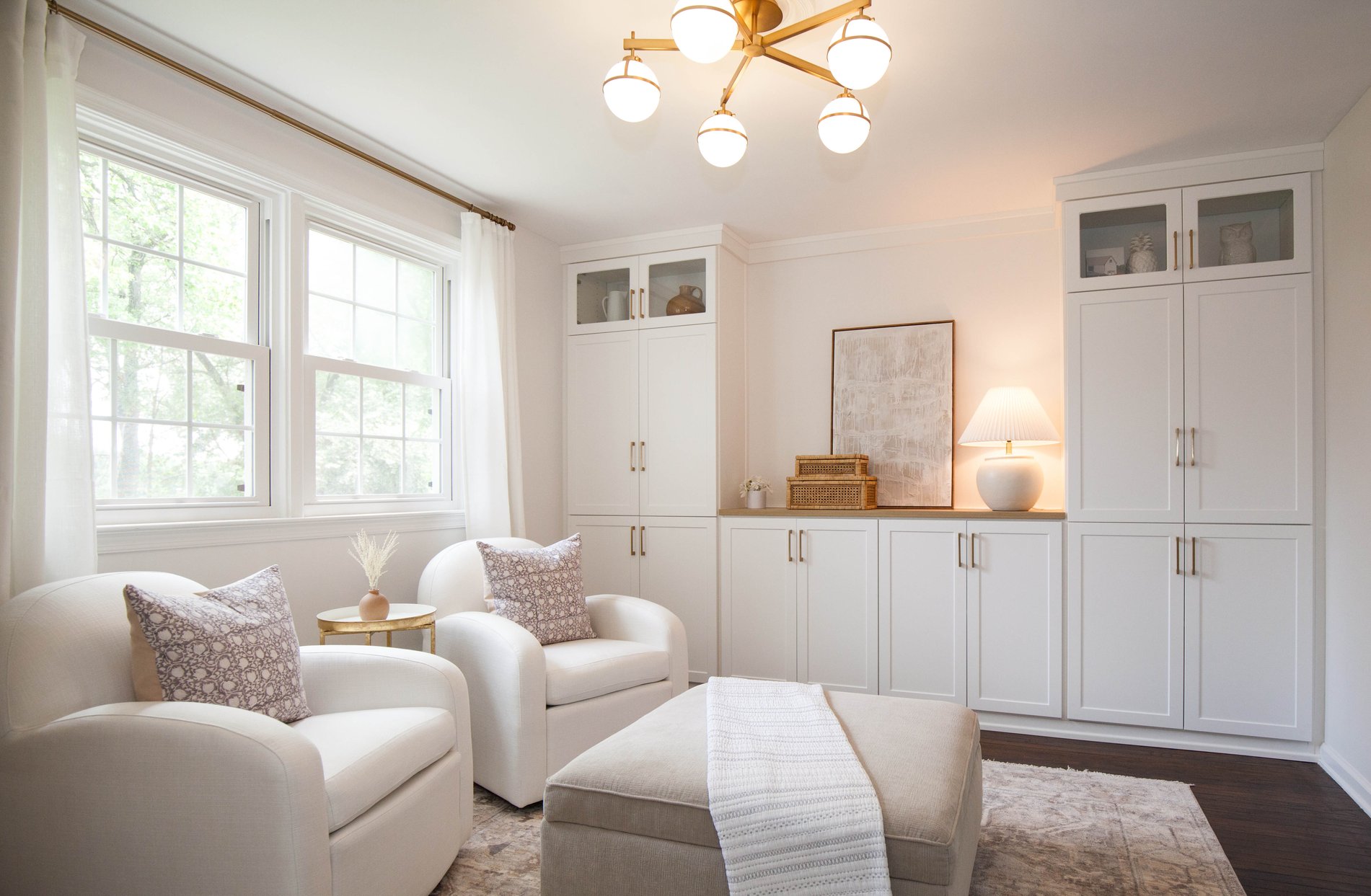 Custom Wall Unit
Designed by: Nicole Parkinson
Photo Credit: Marisa Thompson Photography Custom Wall Unit
Designed by: Nicole Parkinson
Photo Credit: Marisa Thompson Photography