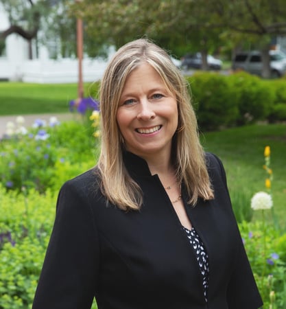 Photo of Amy L. Yates