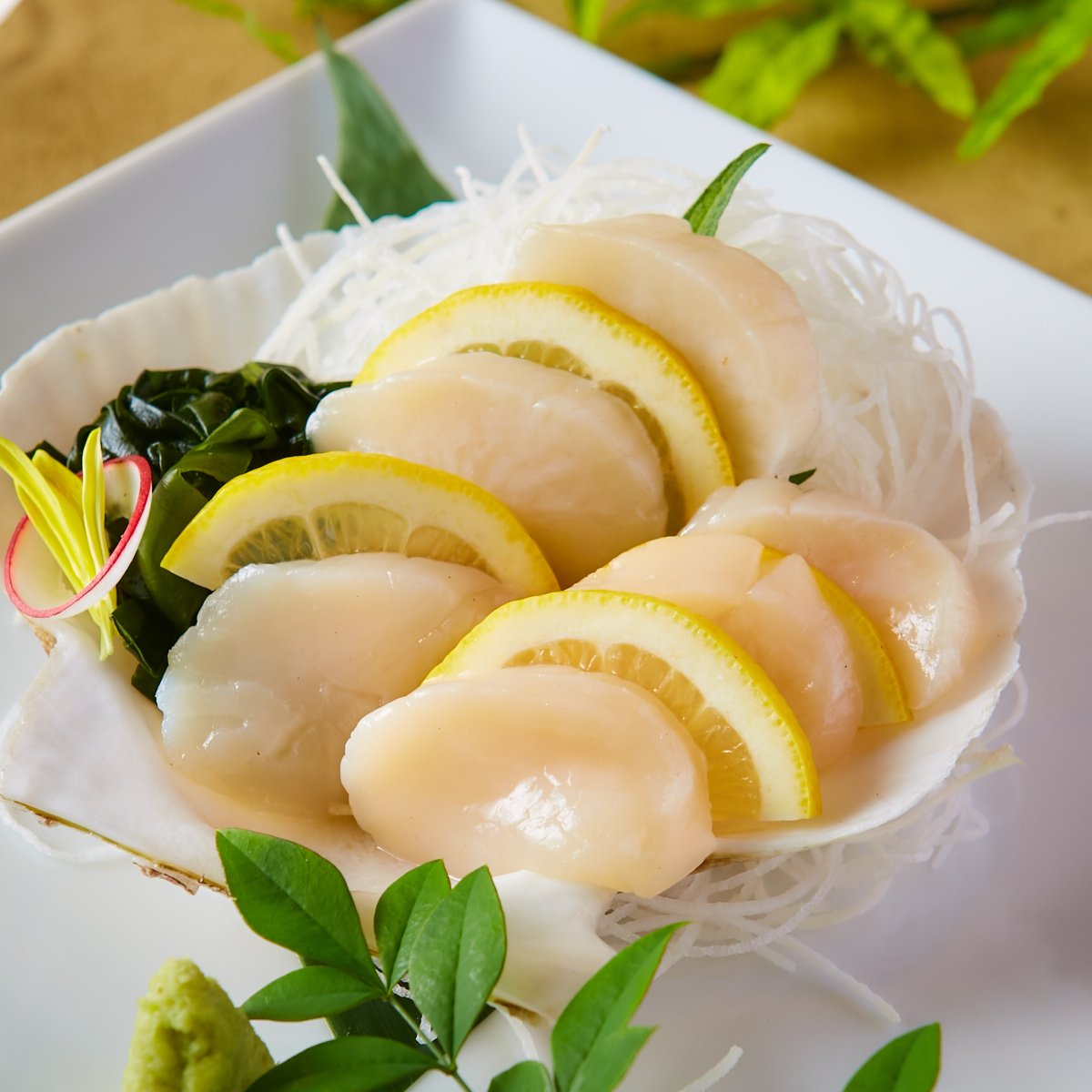 帆立貝柱の刺身