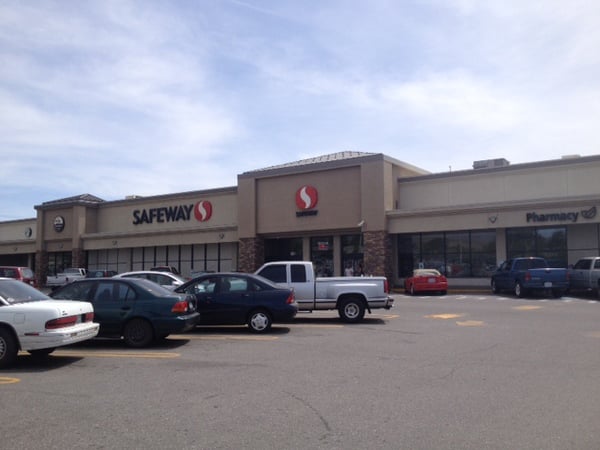 Safeway Store Front Picture at 510 Grant Rd in East Wenatchee WA