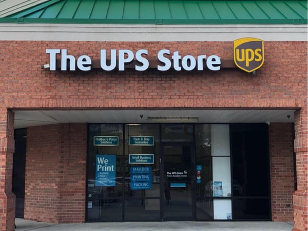 The front of UPS Store 2070