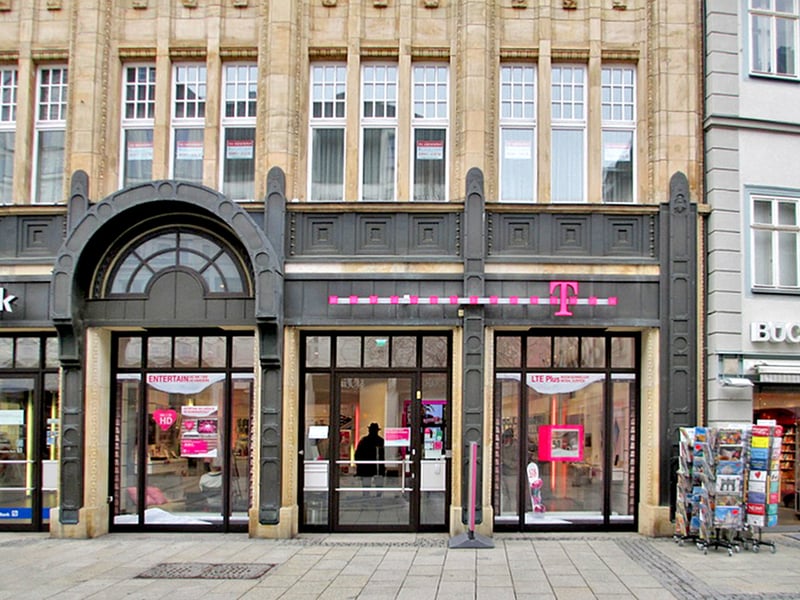 Store photo
