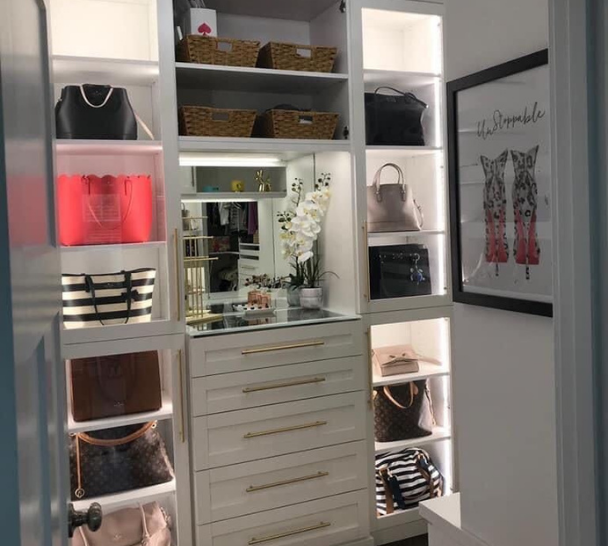 Closet Shelving and Drawers Closet shelving and drawers to store accessories.