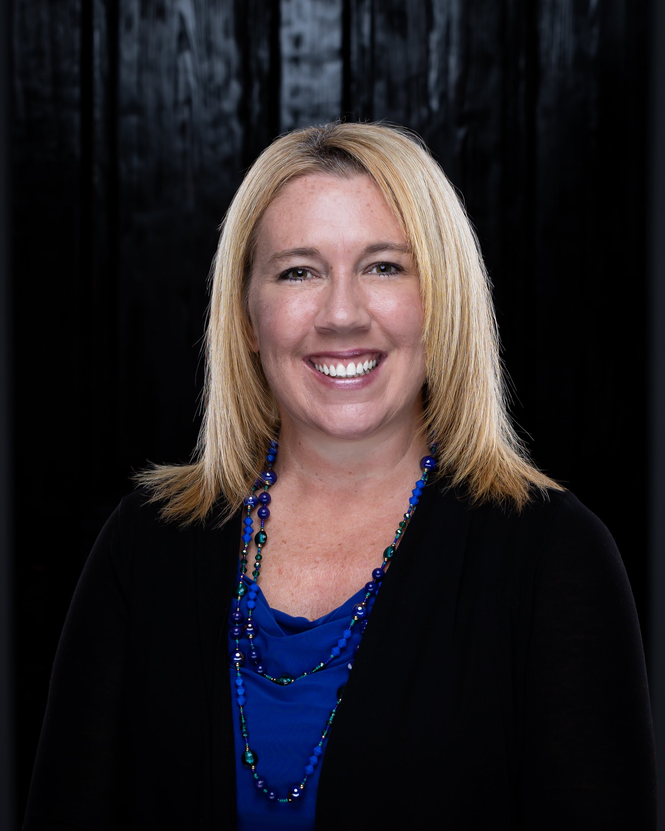 Photo of Mandy Thompson