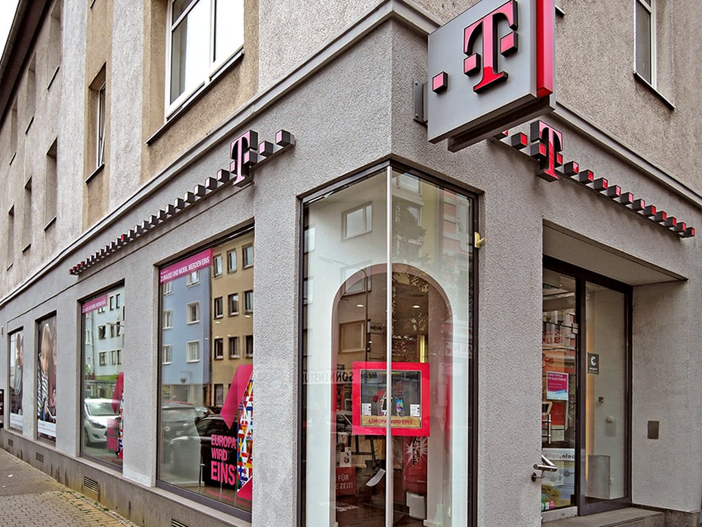 Store photo