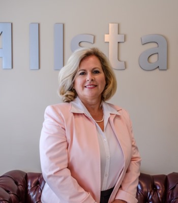 Allstate Insurance Agent Cindy Stuman