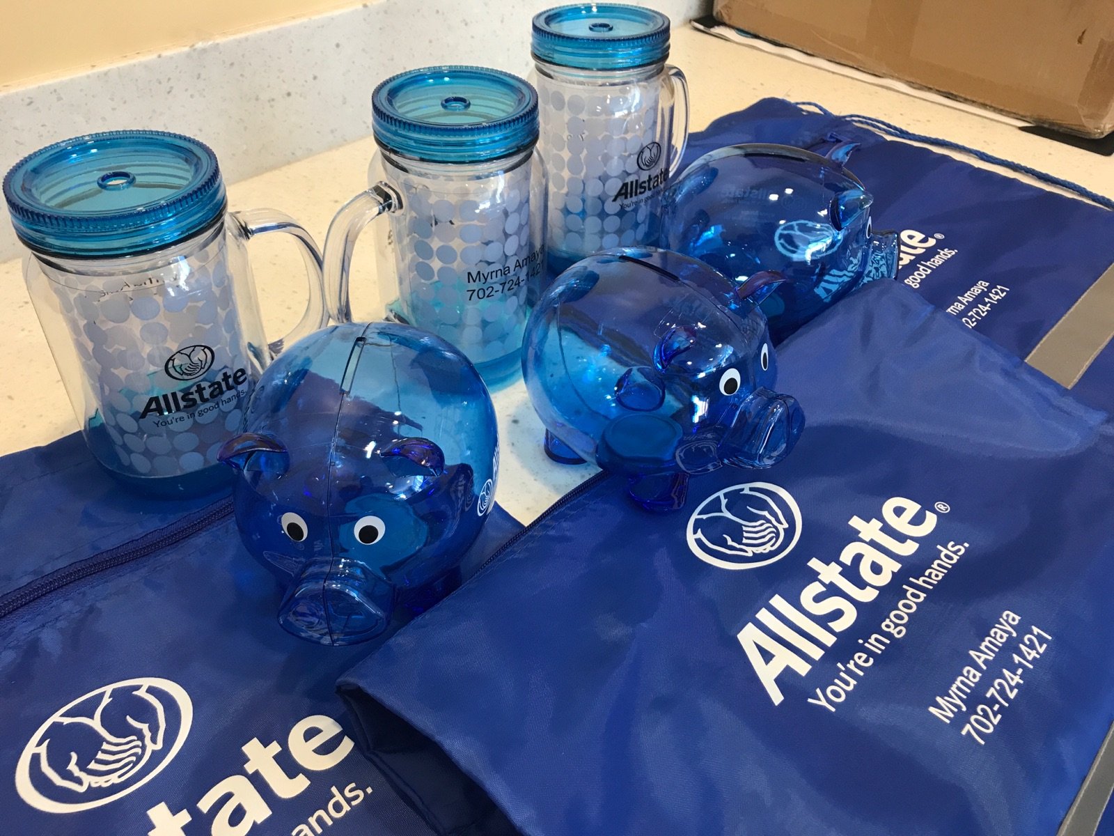 Visit us for a free goodies !