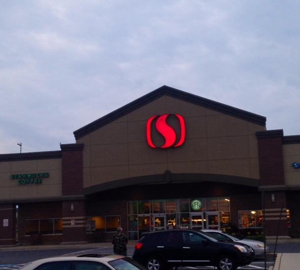Safeway Store Front Picture at 8858 Waltham Woods Rd in Parkville MD