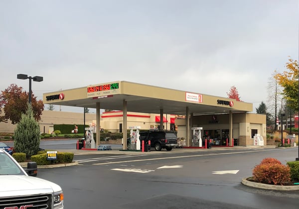 Picture of Safeway Fuel Station at 13465 Colton Pl in Oregon City OR