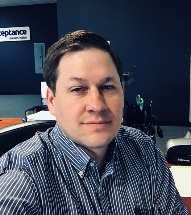 Nicholas Rasche ? Nicholas Rasche : Agent Photo