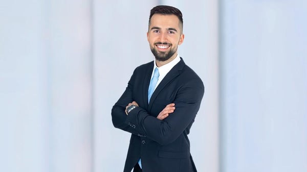 Sercan Aslan. Ihr Ansprechpartner für die Barmenia Versicherung in Neumünster.