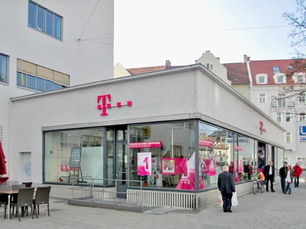 Store photo