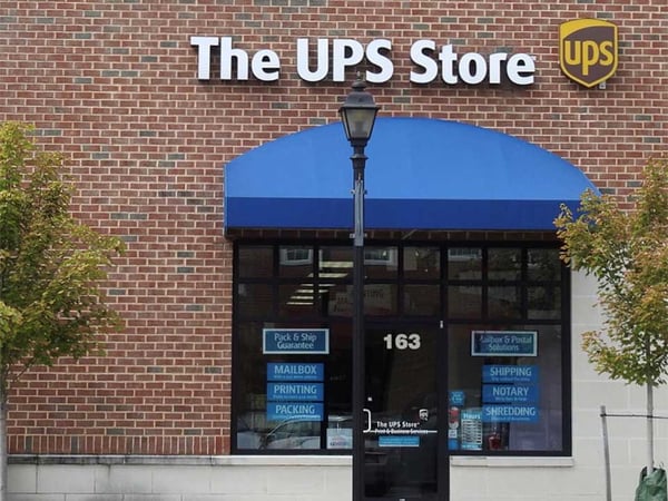 Storefront with The UPS Store sign