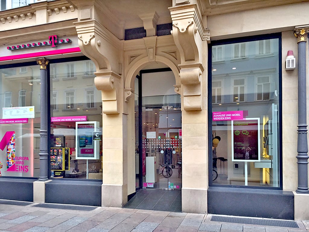 Store photo
