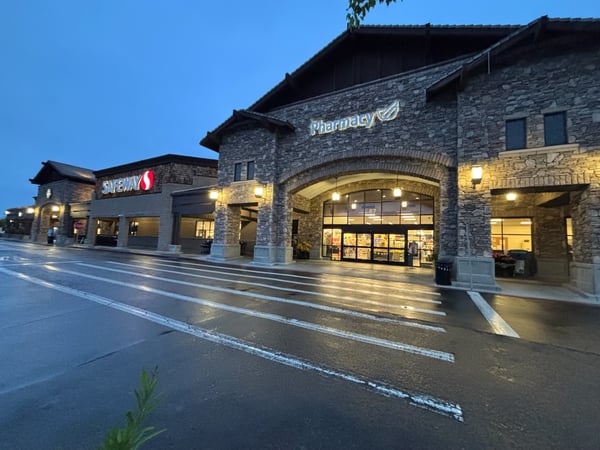 Safeway Store Front Picture - 67 Lincoln Blvd in Lincoln CA