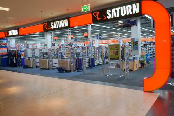 Eingangsbereich Saturn Flensburg