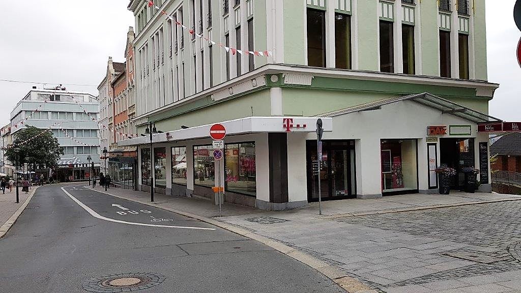 Store photo