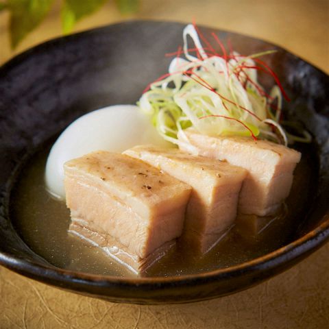 豚塩角煮 半熟煮卵添え
