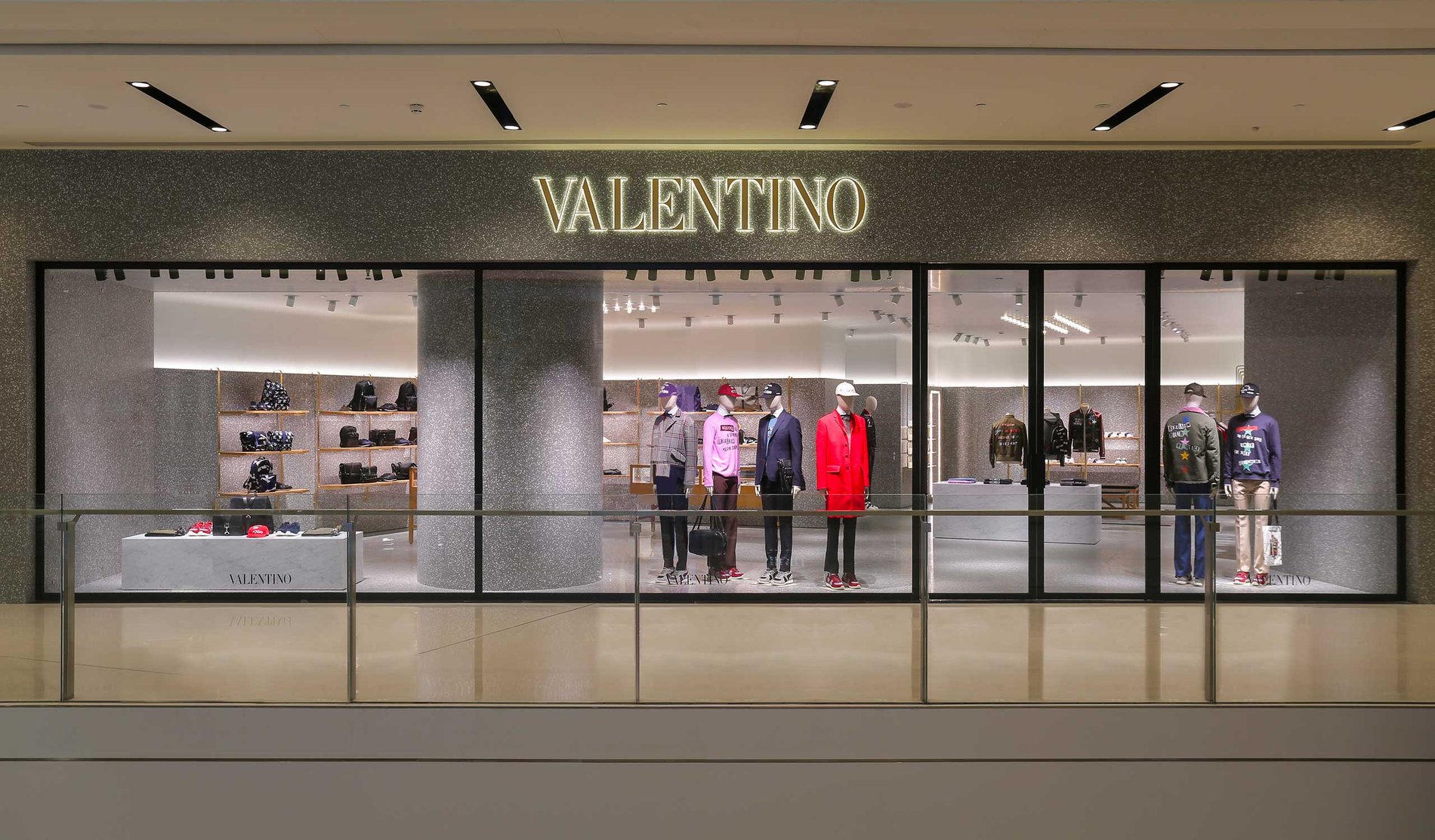VALENTINO(国金中心男装店)