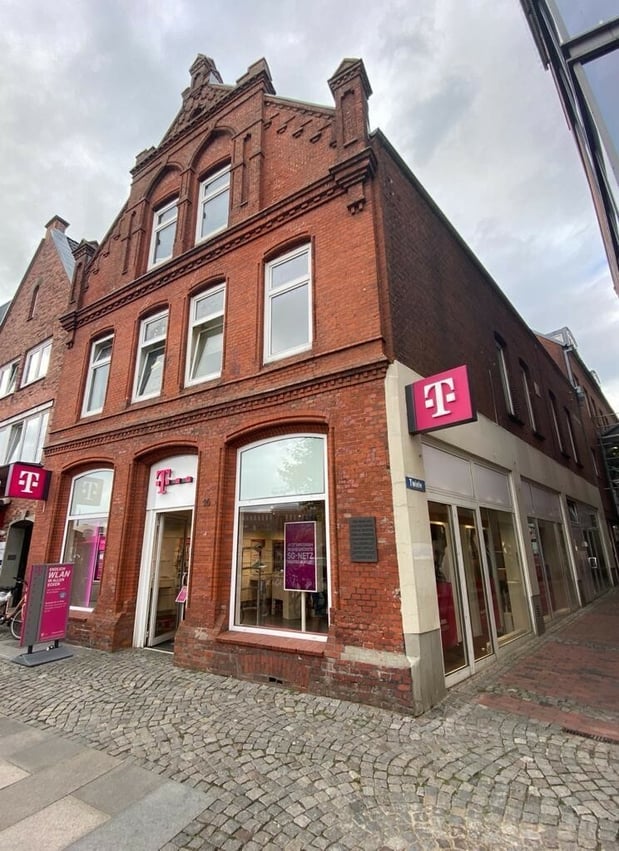 Store photo