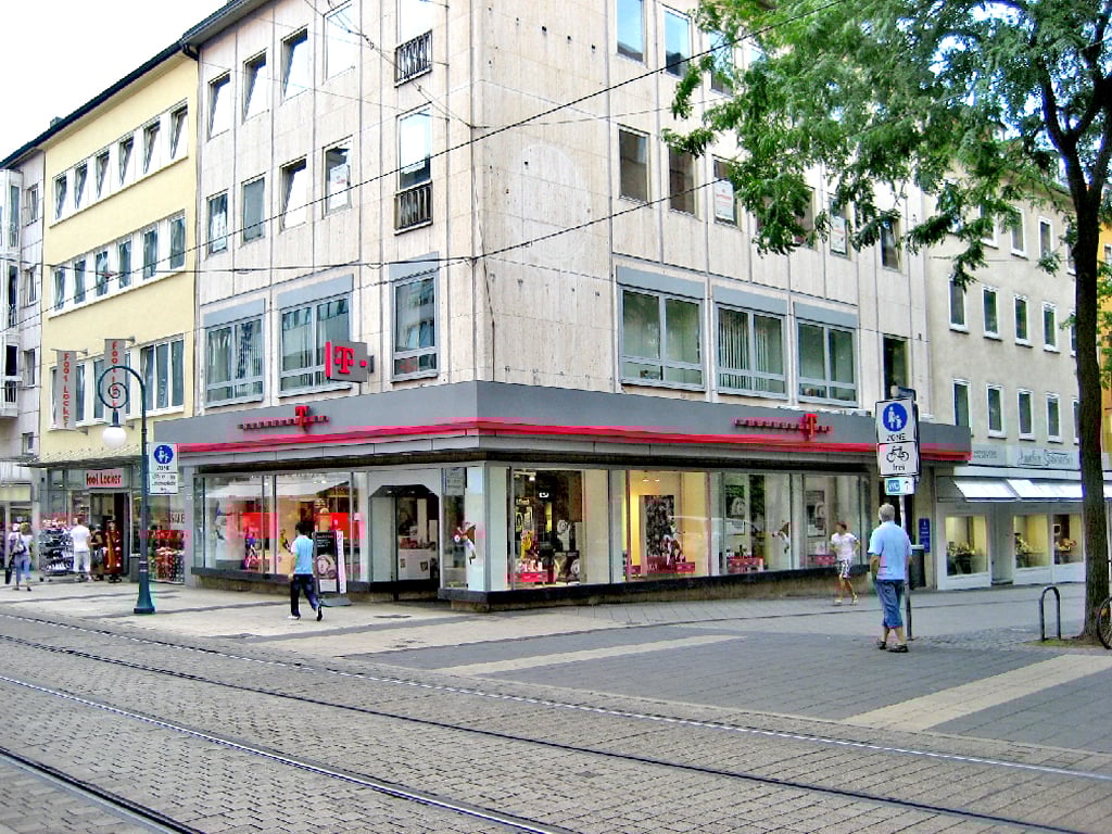 Store photo