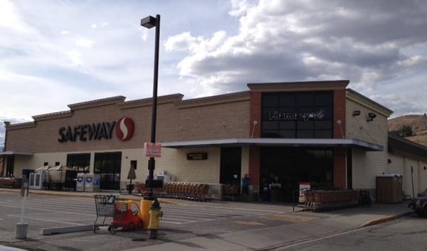Safeway Store Front Picture at 106 W Manson in Chelan WA
