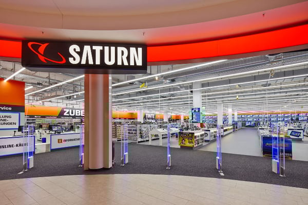 Eingangsbereich Saturn Gummersbach