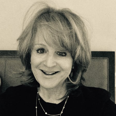 Hilary Wolfe, Senior Managing Director
