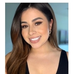 Evelyn Reyes, Insurance Agent