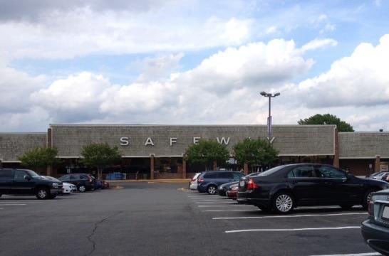 Safeway Store Front Picture at 10350 Willard Way in Fairfax VA