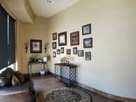 Agent photo gallery image